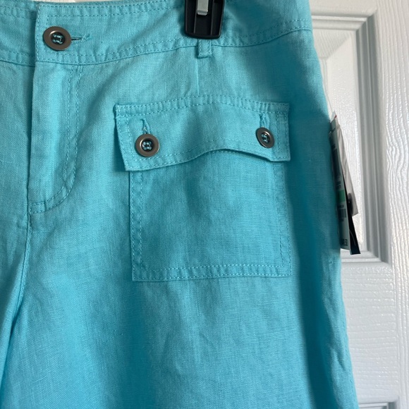 Woman’s shorts INC - Picture 2 of 9